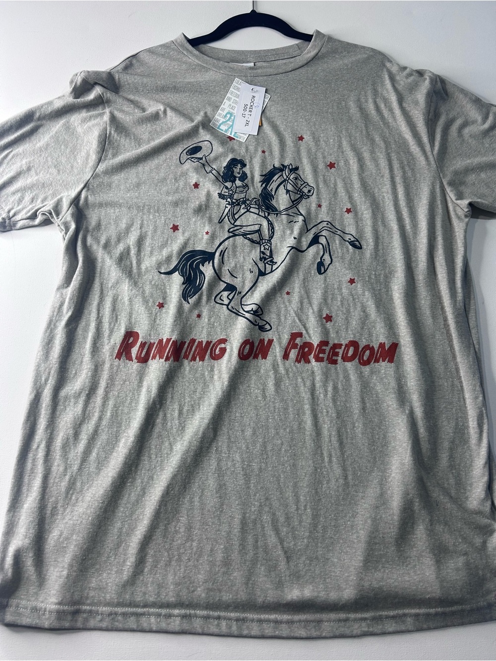 NWT LuLaRoe 2XL Rocker T Gray 'Running On Freedom' Graphic Tee